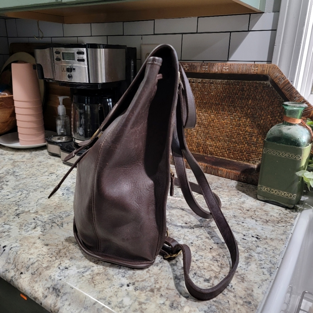 Coach Vintage Turn Lock Leather Backpack - Picture 8 of 16